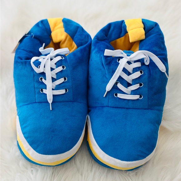 Los Angeles Chargers Shoe Slippers - Picture 2 of 8